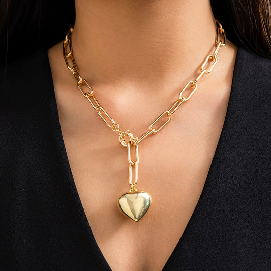 Heart-Shaped Chain Pendant Necklace  📿