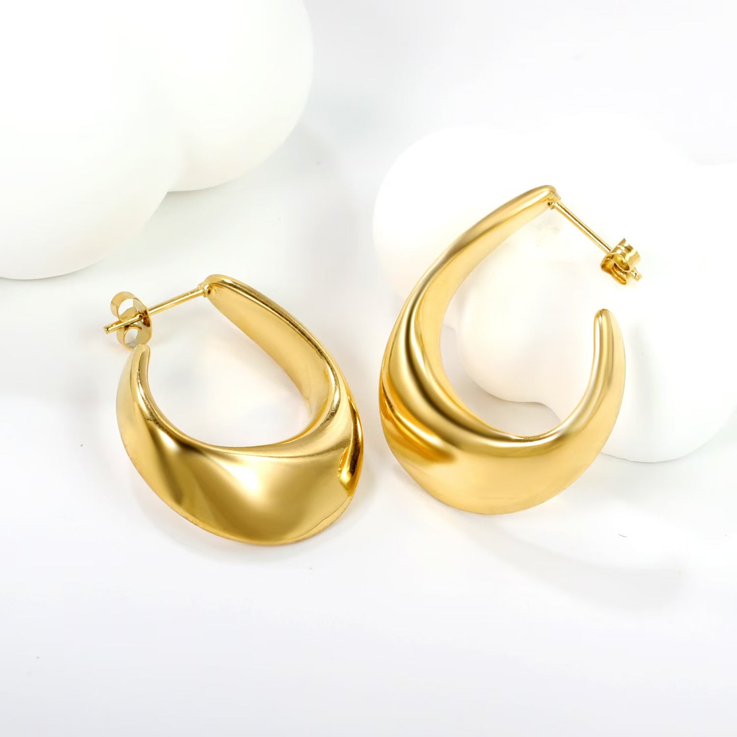 C-Shaped Earrings ⚜️