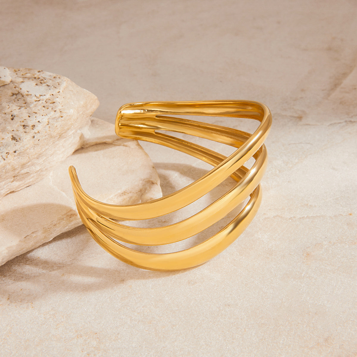 Ocean Crest Cuff Bracelet ⭐️