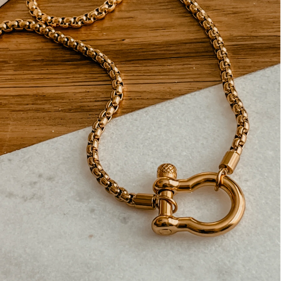 Golden Glow Pendant Necklace" and "Silver Shine Pendant Necklace ❣️