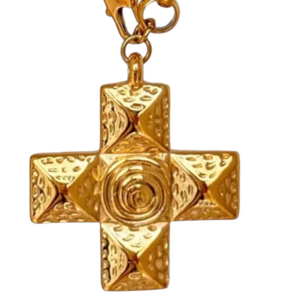 Oversize Cross Pendant Chain Necklace 📿