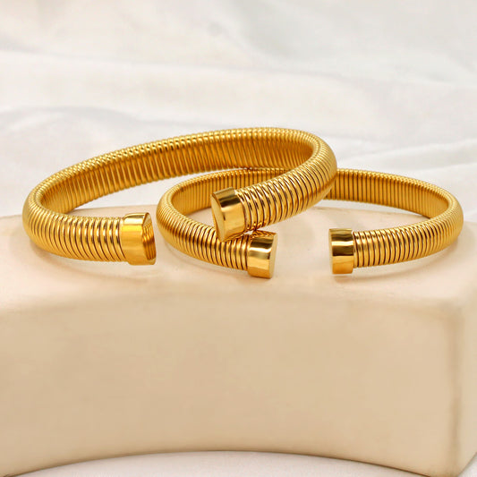 Eterna Spiral Bracelet ⭐️