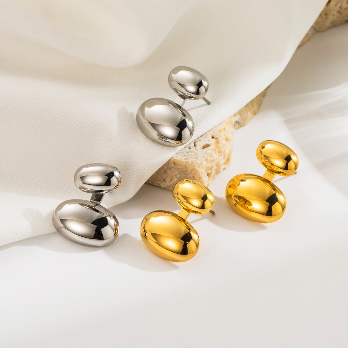 Minimalist Gold Hugs