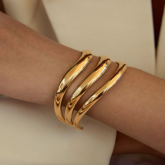 Ocean Crest Cuff Bracelet ⭐️